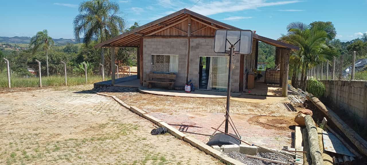 Chácara (1.356m² – Jacareí/Guararema)