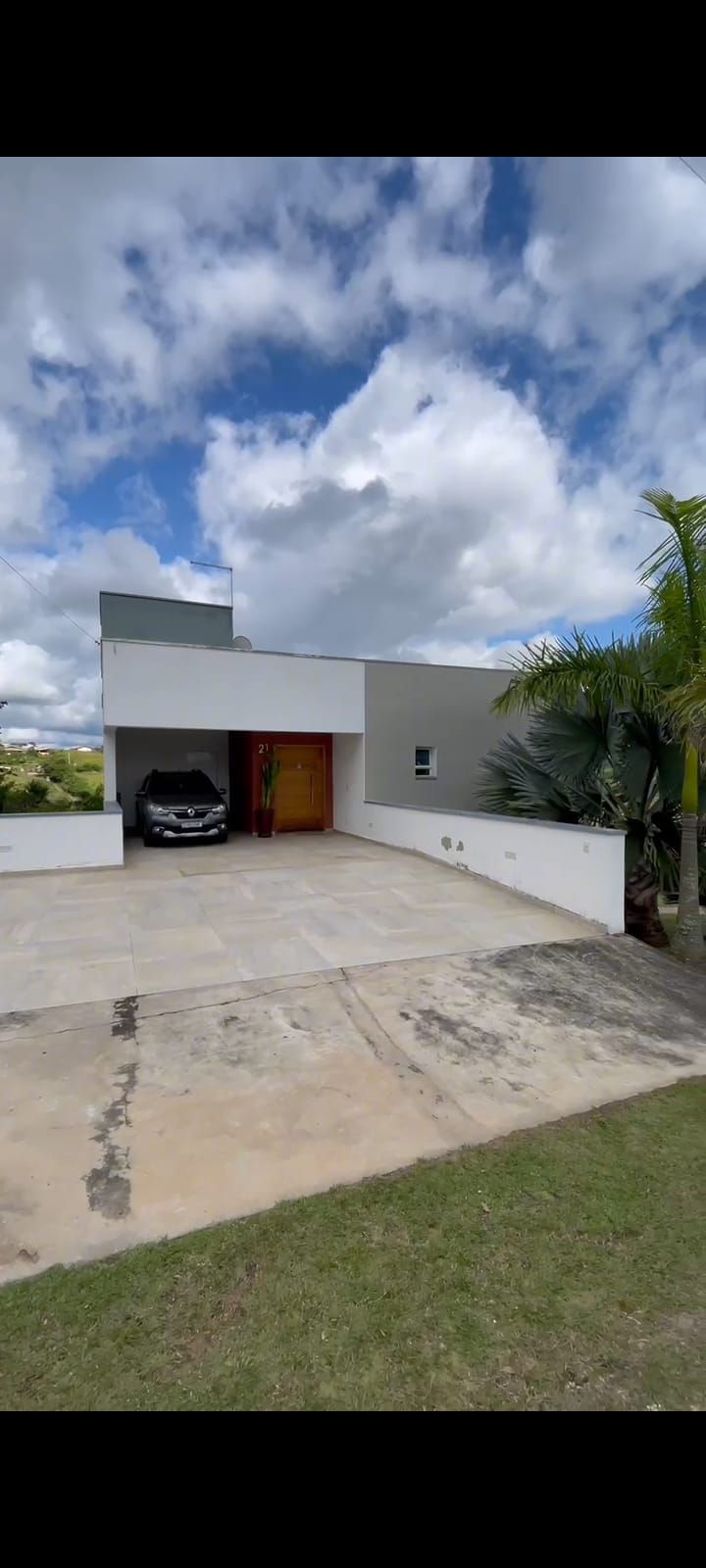 Casa c/Suítes em Condomínio Alto Padrão (1.114 m² – Jacareí/Guararema)